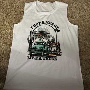 Lainey Wilson tank top